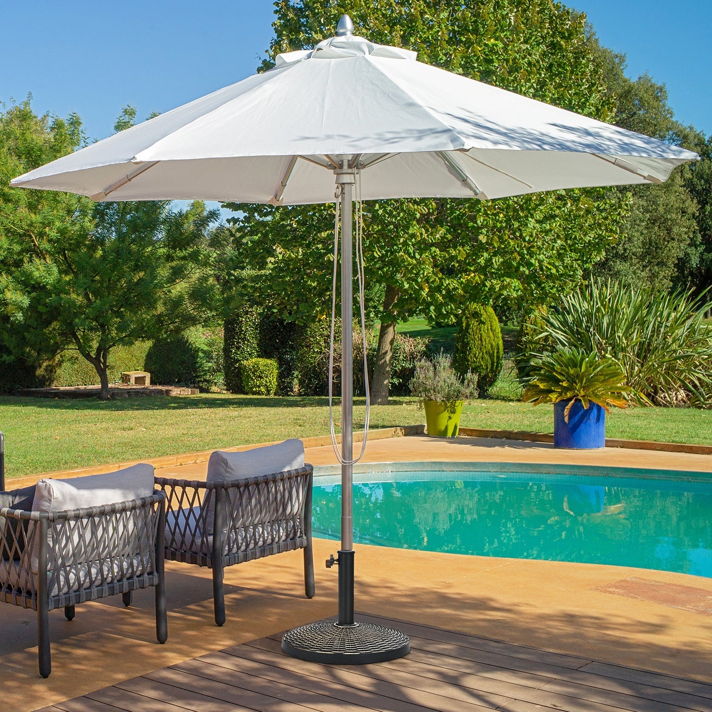 22Lbs Patio Resin Umbrella Base with Wicker Style for Outdoor Use Kids Crystal