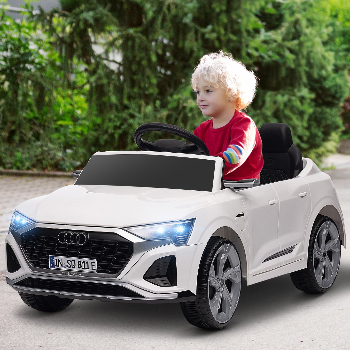12V Battery Powered Kids Electric Car, Audi Q8 etron Sportback Licensed Ride on Car w/ Remote Control, White Kids Crystal