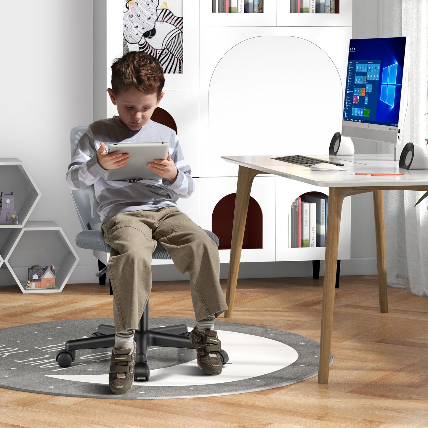 Height-adjustable Ergonomic Kids Desk Chair with Universal Casters-Gray Kids Crystal