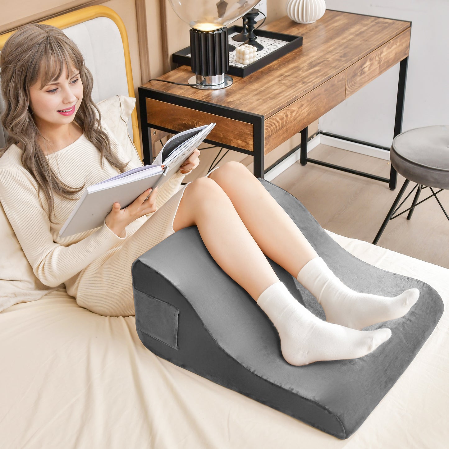 Bed Wedge Pillow with Tablet Pillow Stand and Side Pockets-Gray Kids Crystal