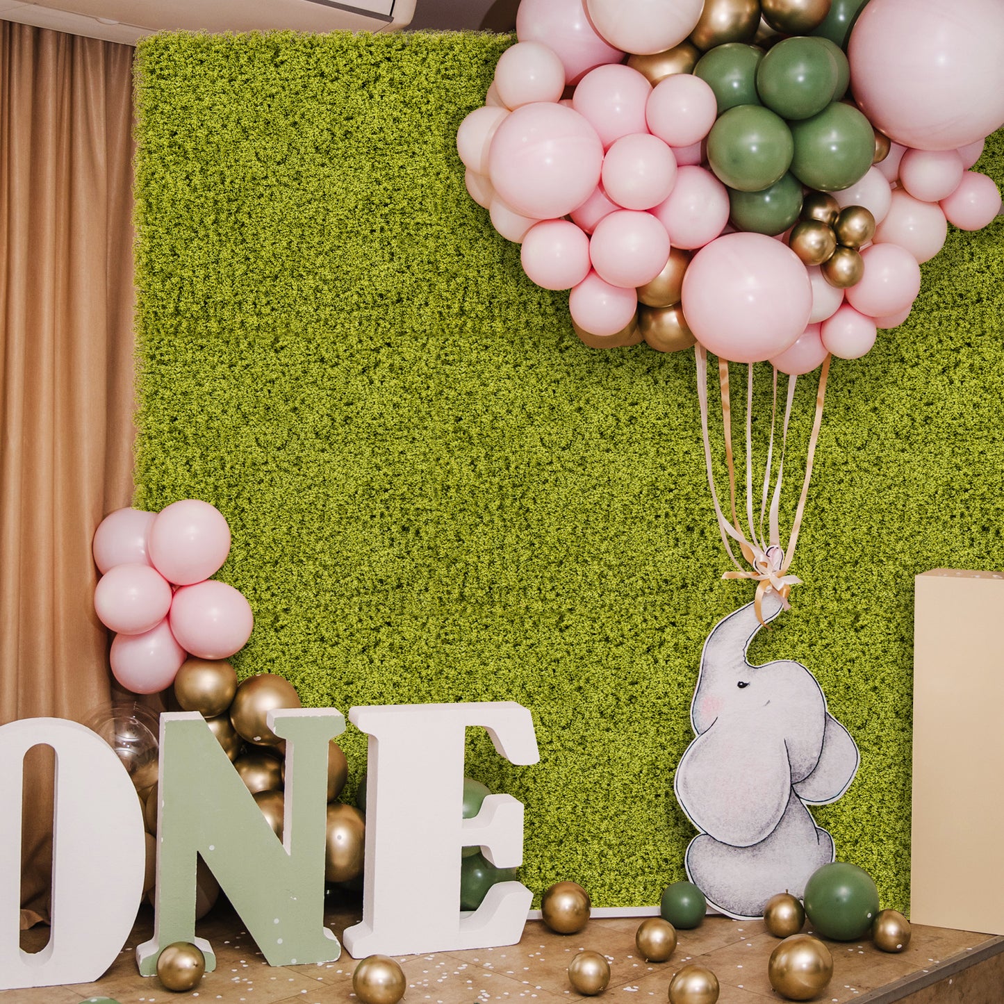 12 Pieces 20 x 20 inches Artificial Grass Wall Panels for Garden Yard Balcony-Light Green Kids Crystal