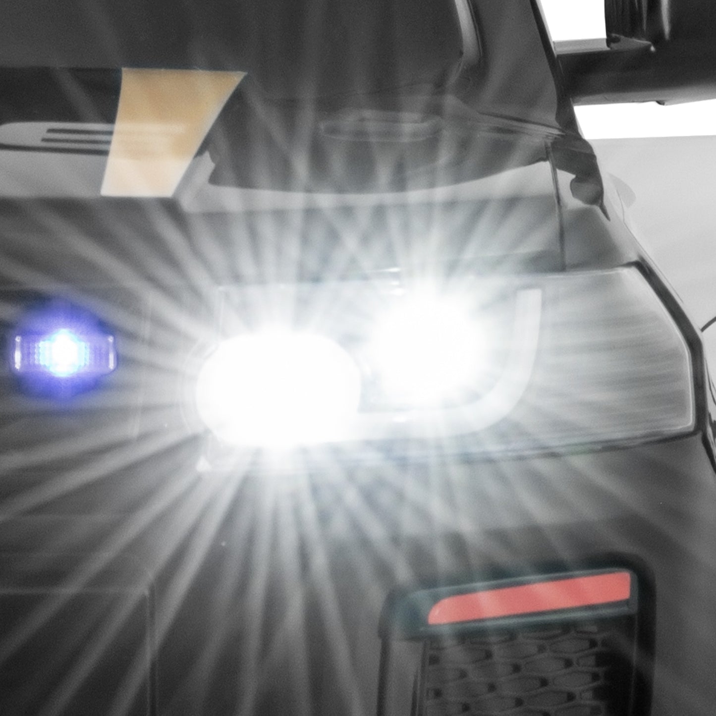 12V Kids Ride on Police Car with Remote and Siren Flashing Lights-Black