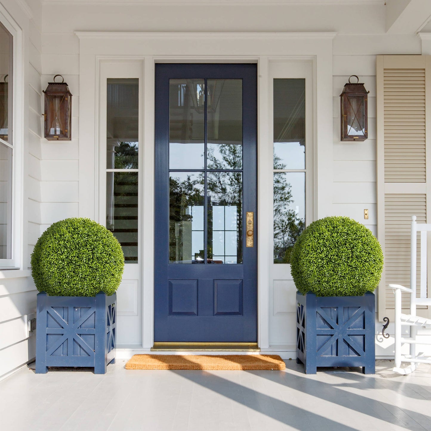 2 Pieces 20 Inches Artificial Sun-Protective Topiary Spheres for Patio Garden Front Door Balcony Backyard-M Kids Crystal