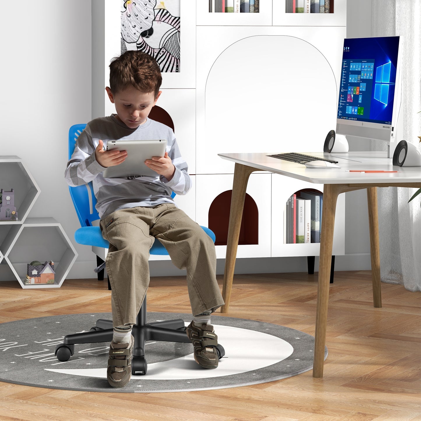 Height-adjustable Ergonomic Kids Desk Chair with Universal Casters-Blue Kids Crystal